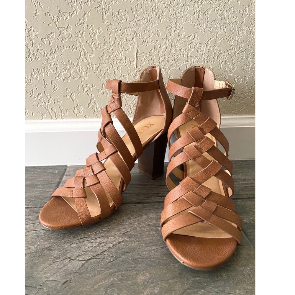 Tan Chunky Heeled Sandal